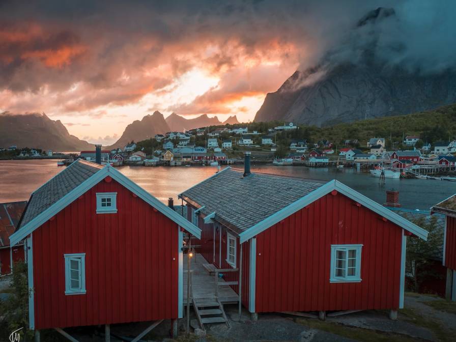 ins2-maksym.viewfinderksym (maksym.viewfinderksym)